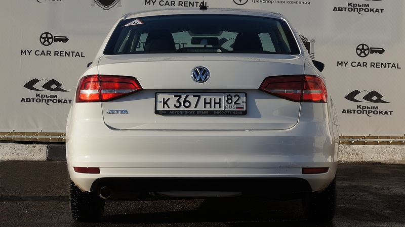 Прокат автомобиля Volkswagen Jetta в Крыму
