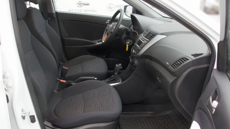 Прокат машины Hyundai Solaris в Крыму