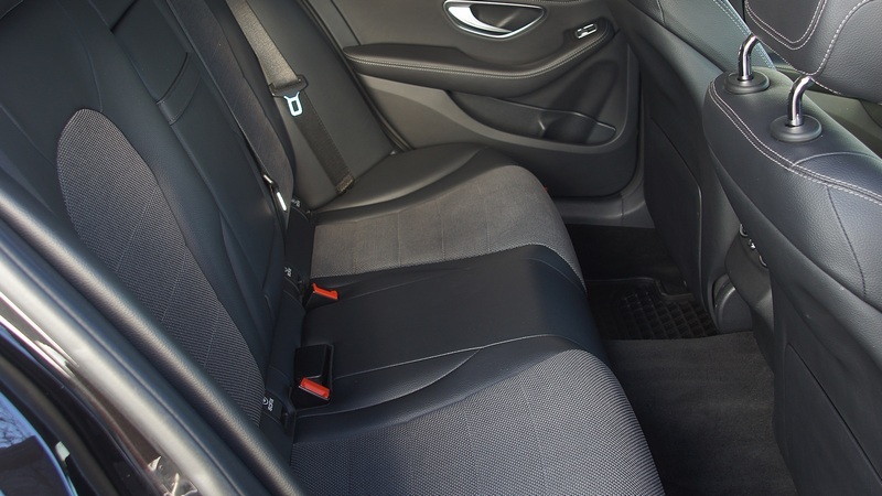 Прокат машины Mercedes-Benz C180 в Крыму