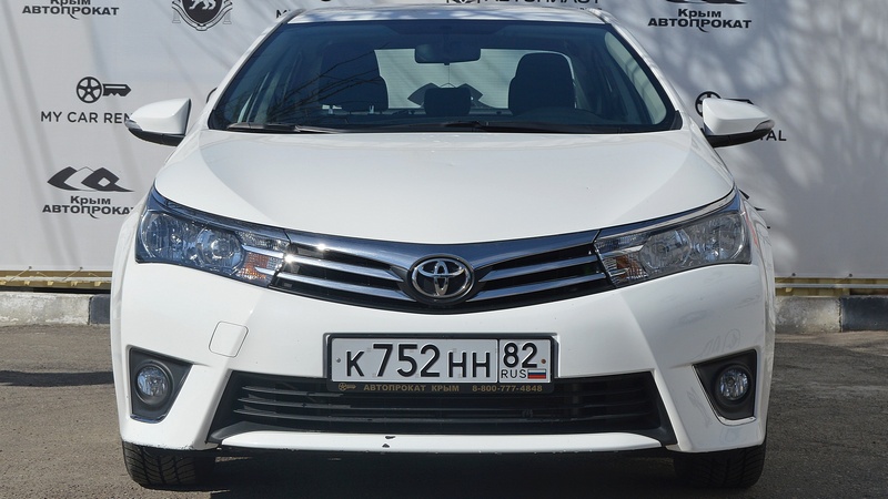 Прокат автомобиля Toyota Corolla в Крыму