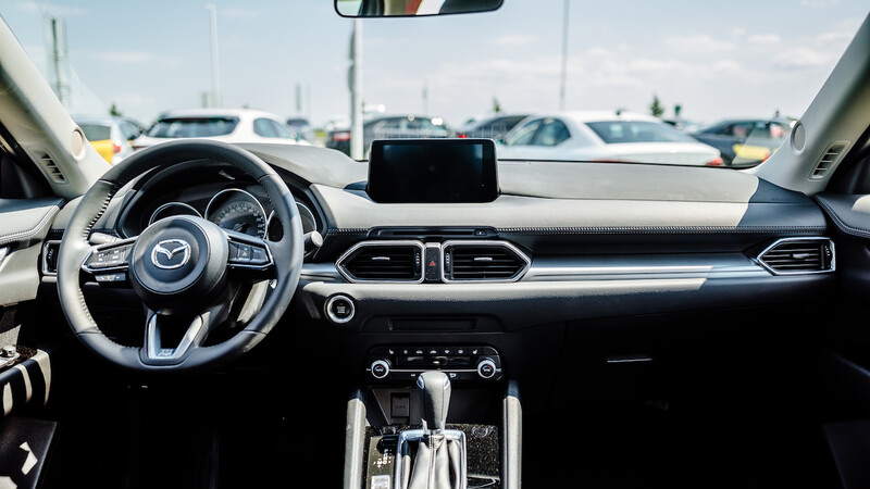 Аренда машины Mazda CX-5 new в Крыму