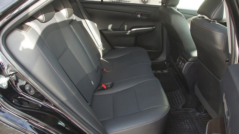 Прокат авто Toyota Camry 50 в Крыму