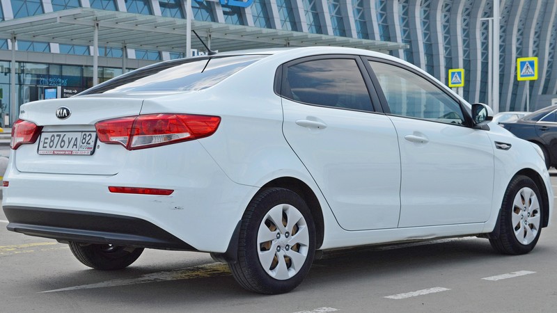 Прокат машины Kia Rio в Крыму