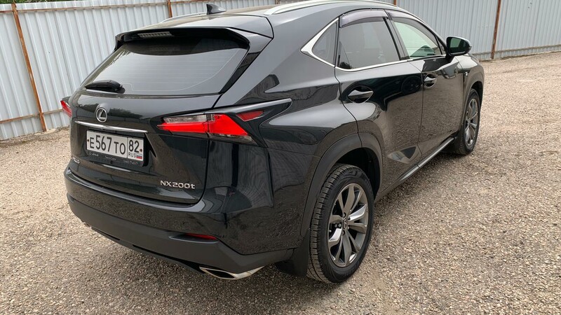 Аренда автомобиля Lexus NX200T в Крыму