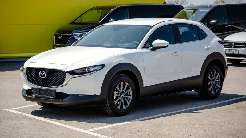 Аренда машины Mazda СХ-30 в Крыму