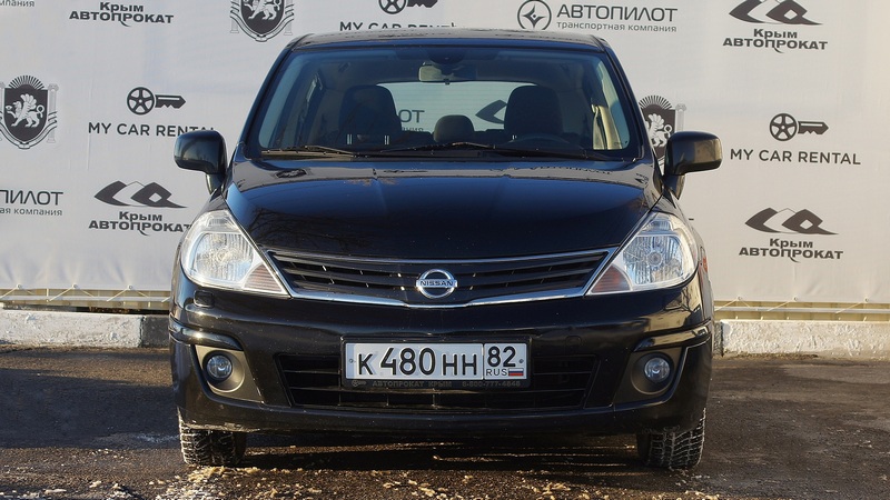 Прокат авто Nissan Tiida HB в Крыму