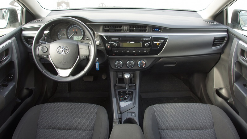 Прокат авто Toyota Corolla в Крыму