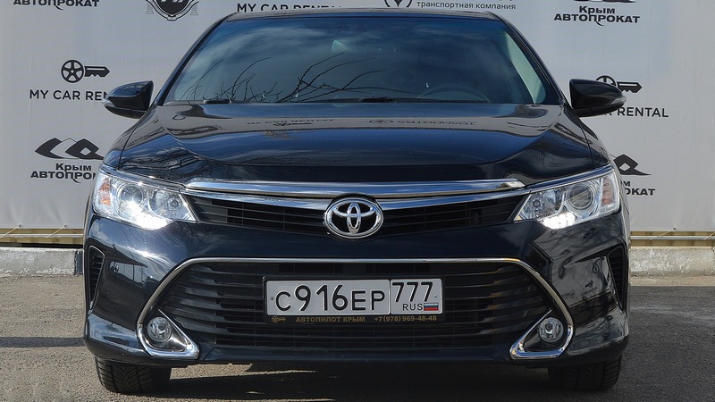 Прокат авто Toyota Camry 50 в Крыму