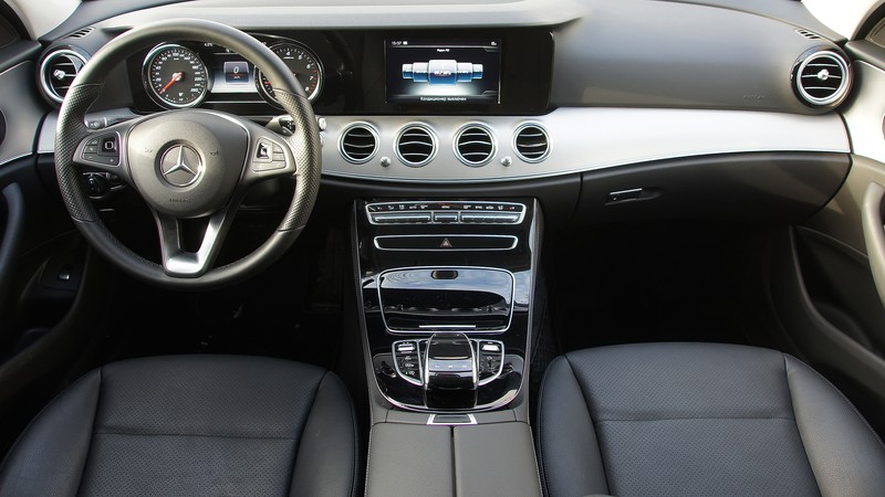 Прокат авто Mercedes-Benz E200, W213 в Крыму